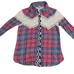 50% or more! Lace and plaid gimmicks by BKE button Down top xs
